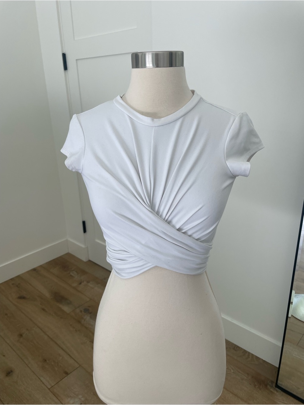 Susana Monaco White Twist-Wrap Crop Tee